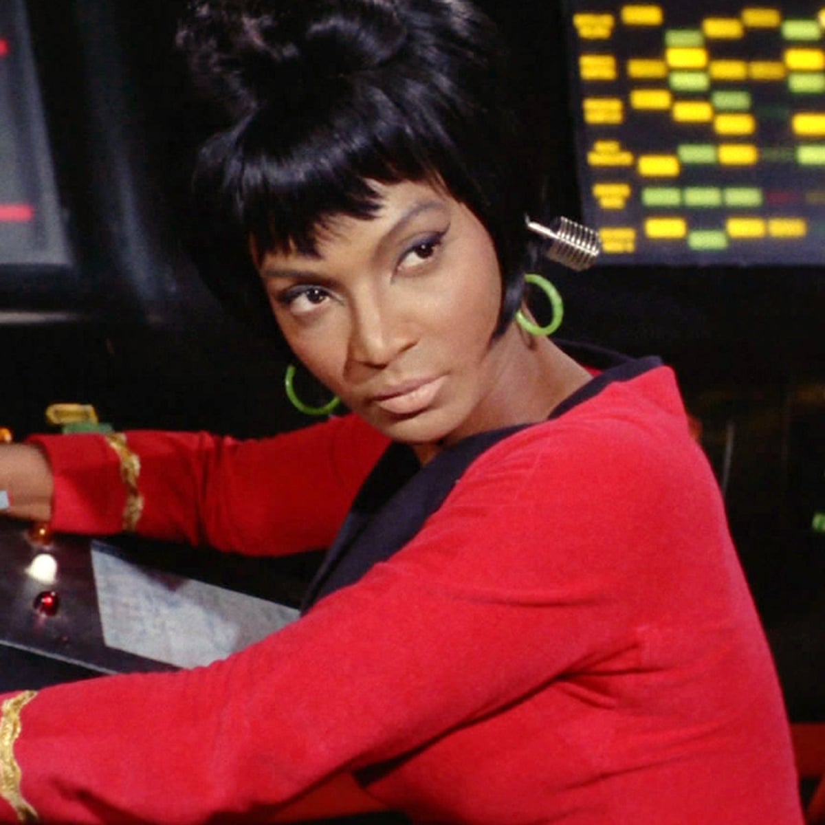 Free Nichelle': protesters want to liberate Star Trek actor Nichelle Nichols from conservatorship | Ageing | The Guardian