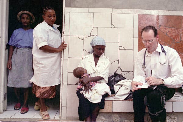 Paul Farmer, Pioneer of Global Health, Dies at 62 - The New York Times